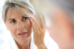 What Makes Mature Skin Look Dull