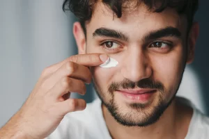 Do eye creams actually work? Eyeglasses are commonly disregarded as myths are proven.