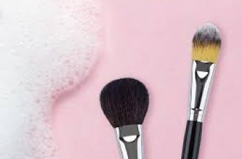 How to Clean Makeup Brushes