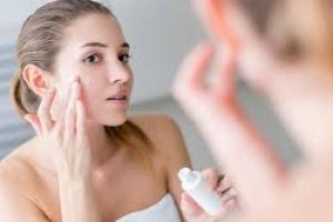 What Skincare Tips Can Help You Manage Dark Spots