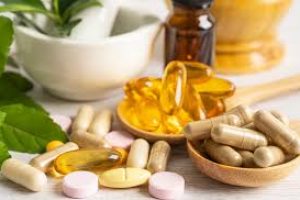 What vitamins do dermatologists recommend to prevent hair loss?