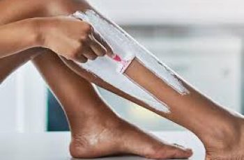 Expert Tips for Shaving Your Legs, Armpits, and Body Parts