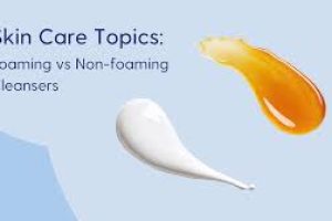 The Difference Between Foaming and Non-Foaming Cleansers: Which One Is Right for You?