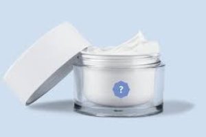 Occlusive Ingredients in Moisturizers and Masks