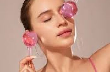 Boost Your Glow, Just By Face Rolling: How to Sculpt and Revitalize Your Skin