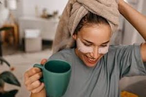 The Benefits of Caffeine in Skincare: Anti-Inflammatory, Antioxidant, and Anti-Aging Properties