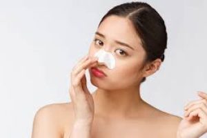 Clear Pores and Glowing Skin: The Blackhead Battle Guide