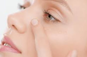 Essential Eye Care Tips for a Healthy Skincare Routine