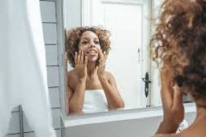 Maximizing Skin Health: A Guide to Effective Skin Cycling Routines