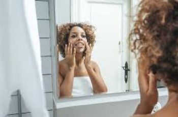 Maximizing Skin Health: A Guide to Effective Skin Cycling Routines