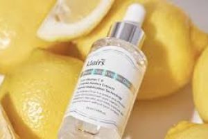 Top Skincare Ingredients That Shield Skin from Daily Pollution