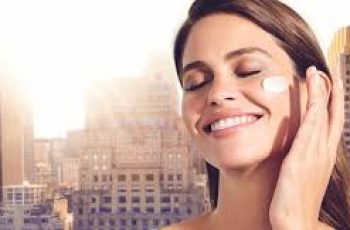 Skincare Tips to Defend Against Sun, Pollution, and Blue Light