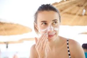Iron Oxide: Block Blue Light, Prevent Melasma, and Protect Skin