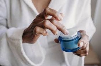 Estriol in Skincare: Benefits, Side Effects, and Best Uses