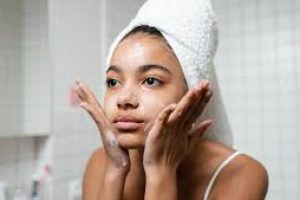 Best Age to Begin Anti-Aging Skin Care Routine