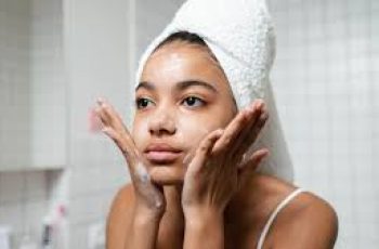 Best Age to Begin Anti-Aging Skin Care Routine