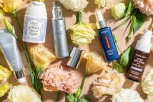 Skin-Friendly Products to Use While Retinol Takes Effect