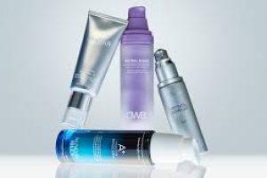 Retinol in Skincare: Benefits, Myths, and Safe Use Guide