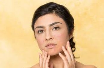 Skincare and Sun Sensitivity: Causes, Reactions, and Protection Tips