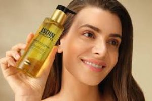 Cleansing Oil: A Gentle Skincare Essential for All Types