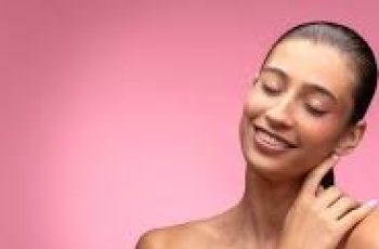 Skincare Tips to Revive Dull, Aging Skin Naturally and Effectively Skincare Tips to Revive Dull, Aging Skin Naturally and Effectively