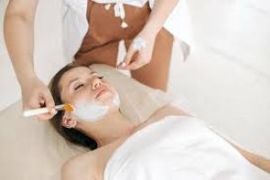 Best Skincare Routine Before and After a Party, According to Experts