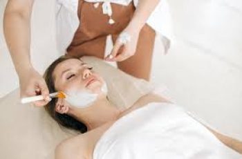 Best Skincare Routine Before and After a Party, According to Experts
