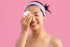 Effective Use of Astringents for Clearer, Healthier Skin Care
