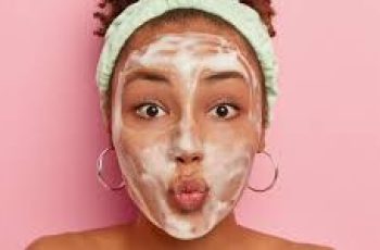 How to Choose the Right Cleanser for Melasma-Prone Skin