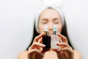 How to Safely Use Glycolic and Mandelic Acids Together