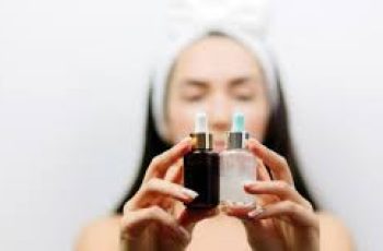How to Safely Use Glycolic and Mandelic Acids Together