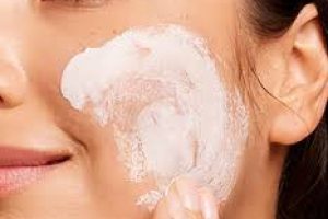 Salicylic Acid for Skin: Acne, Exfoliation, and Oil Control